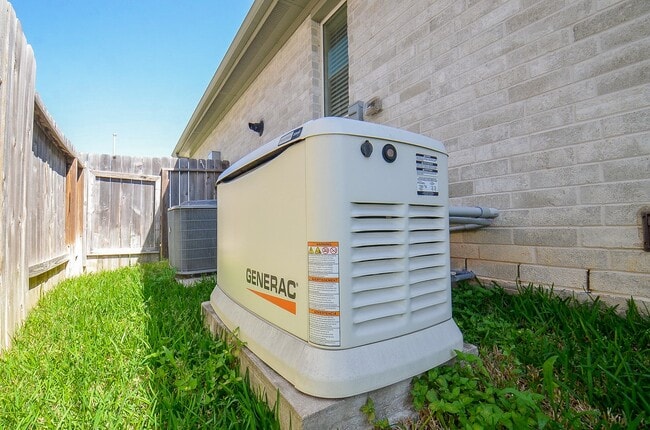 Building Photo - 3538 Gore Creek Dr