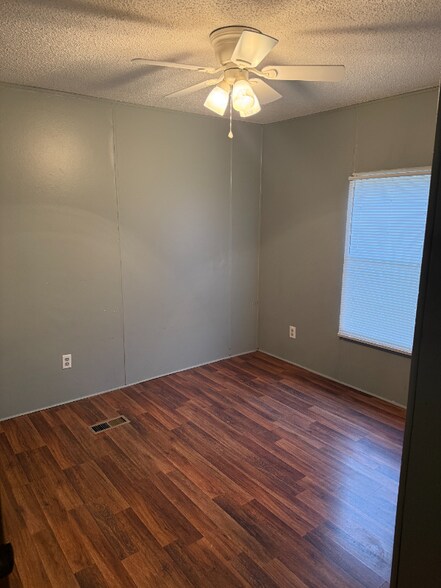 Building Photo - 2182 Posey Hill Rd