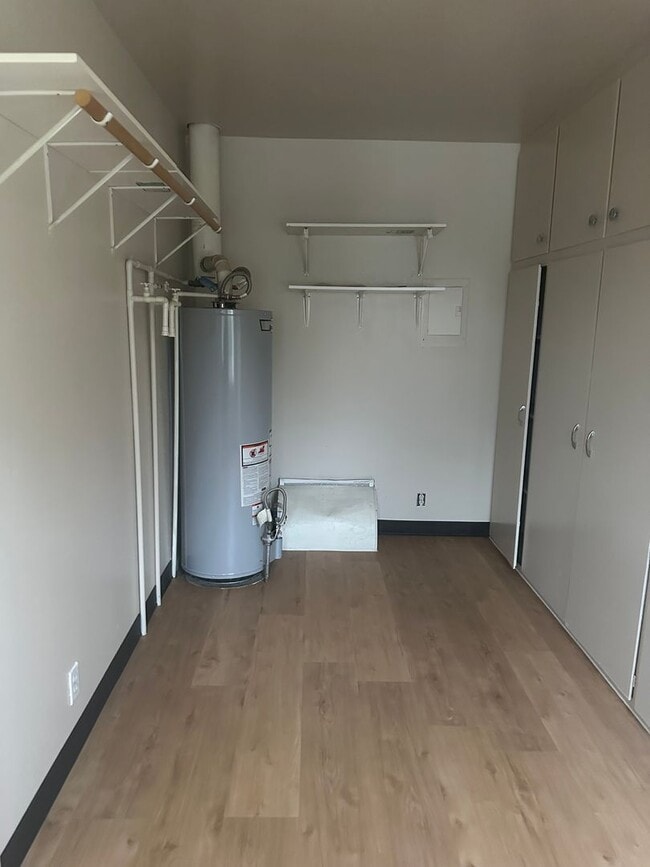 Building Photo - 541 Jensen-