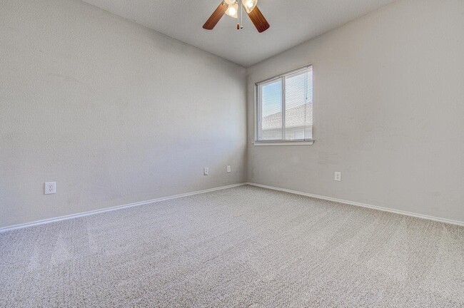 Building Photo - 1111 Whitley Dr