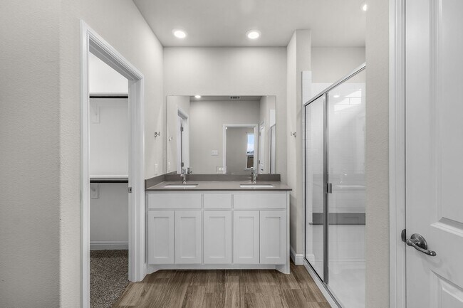 Building Photo - 2329 Briscoe Rnch Dr