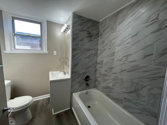 Building Photo - 1324 Beech Ave