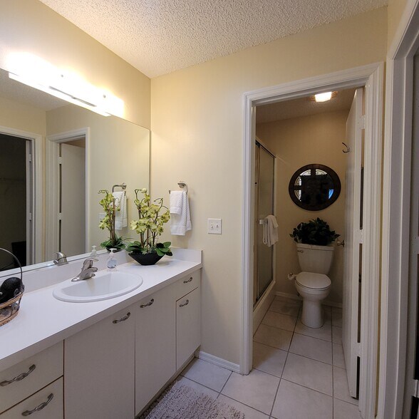 Building Photo - 2845 Barboza Dr