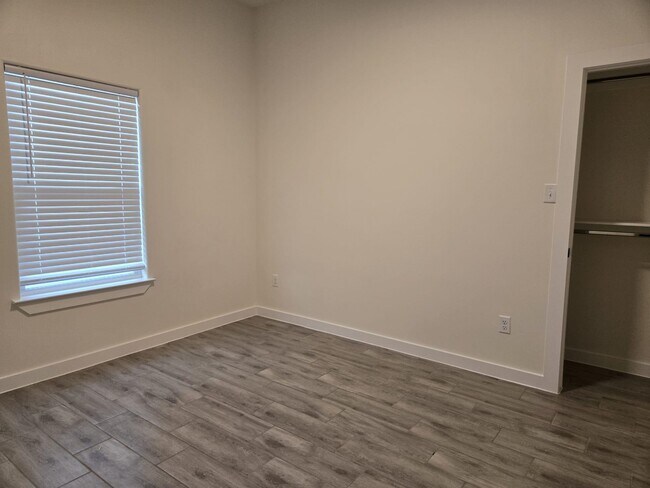 Building Photo - 1610 Coba Dr