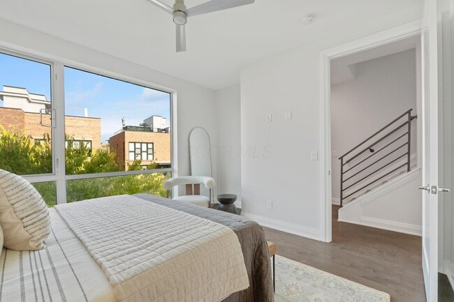 Building Photo - 801 N 6th St