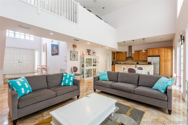 Building Photo - 2999 Banyan Rd