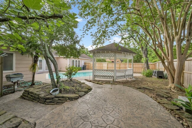 Building Photo - 1803 Quiet Country Ct