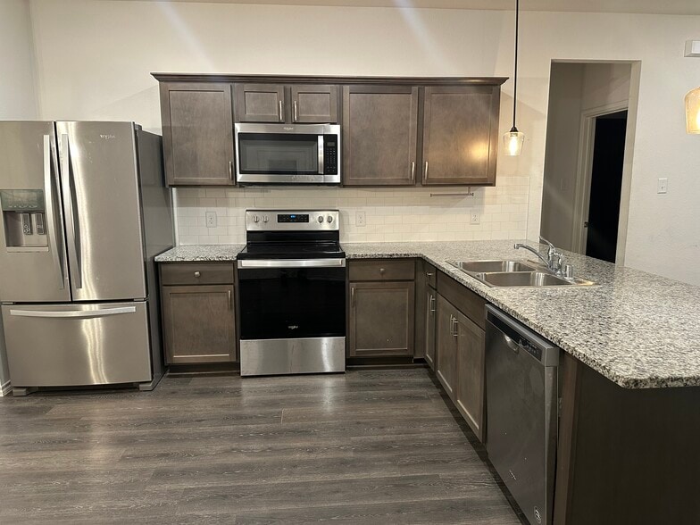 Building Photo - 2222 Nightgrove Cir