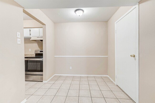 Building Photo - 12527 Ashford Meadow Dr