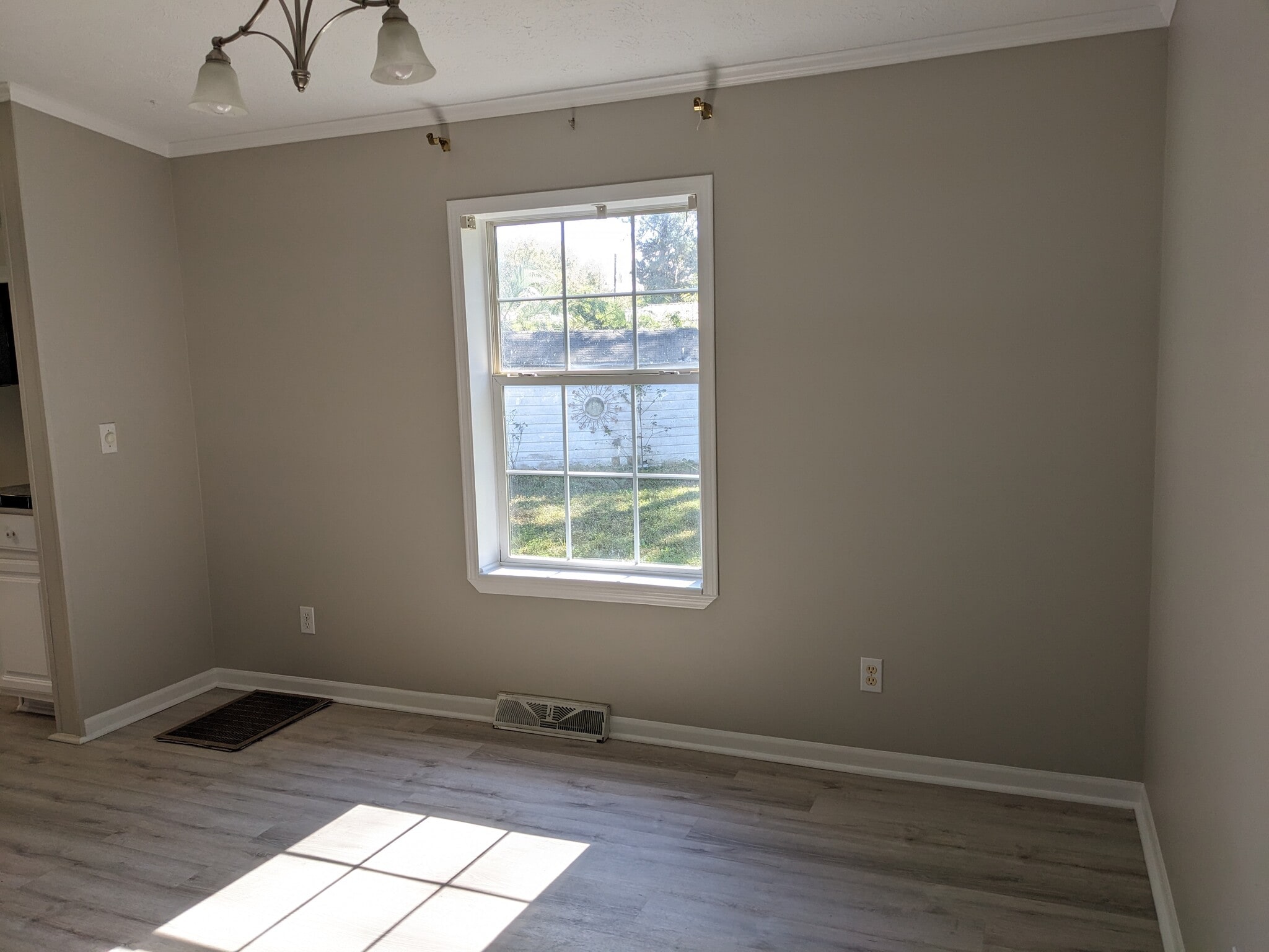 Building Photo - 1401 Harbor House Dr