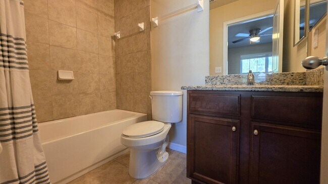 Building Photo - 4639 SW 48th Dr
