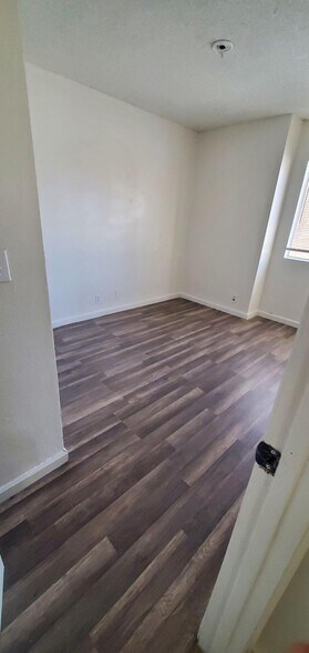 Building Photo - 16122 S Ainsworth St