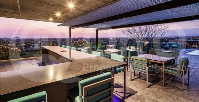 Building Photo - 7120 E Kierland Blvd