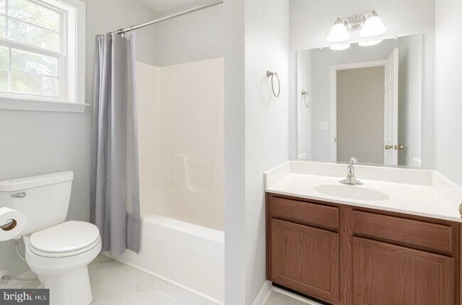 Building Photo - 42802 Higgs Ln