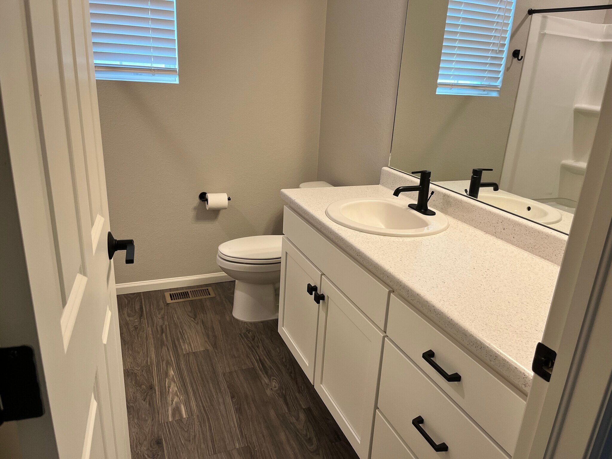 Guest bathroom - 4541 N Quemoy St