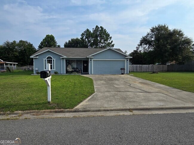Building Photo - 130 Dellwood Pl