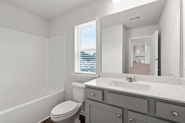 Building Photo - 4945 Shipley Ave