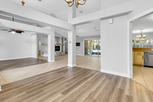 Building Photo - Bluewater Bay Area 4 Bedroom Pool Home!