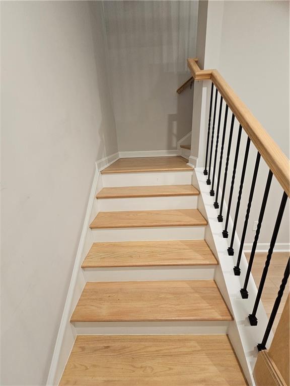 Building Photo - 1992 Kennesaw Dr NW