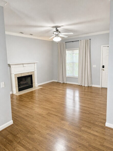 Building Photo - 1020 Chevis St