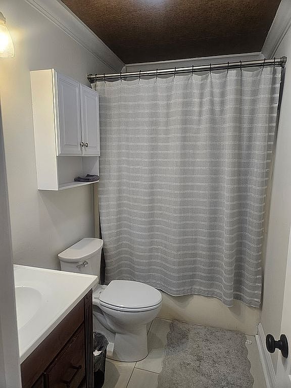 Building Photo - 608 Vanessa Dr