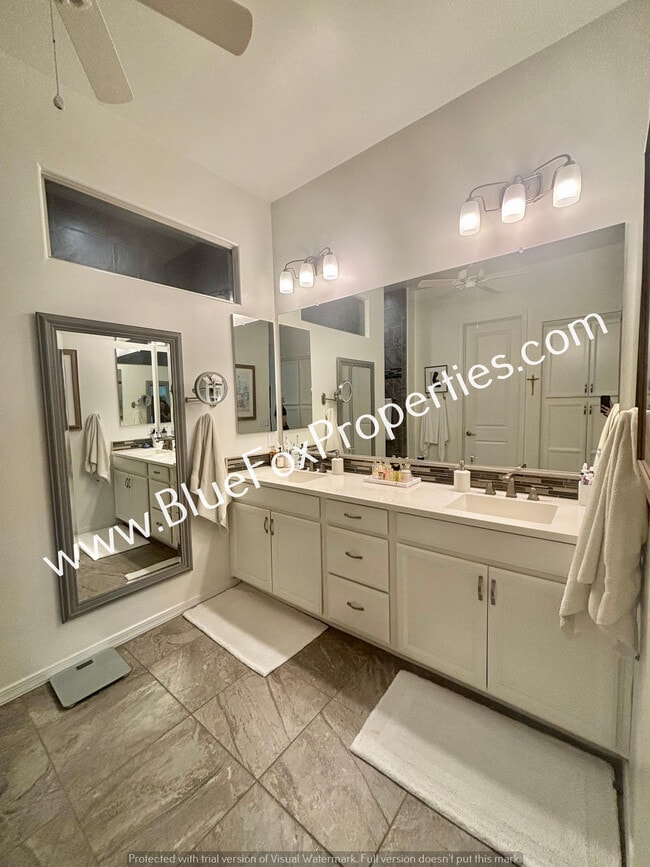 Building Photo - 13265 N Rainbow Cactus Ct
