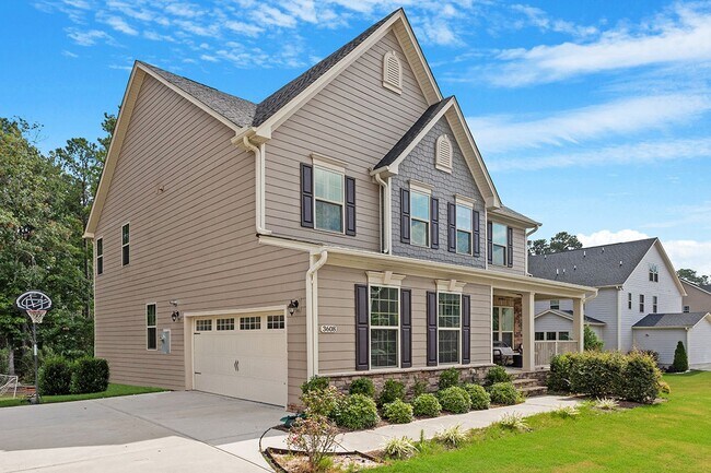 Building Photo - Luxurious 4 bedroom home in Jordan Pointe!
