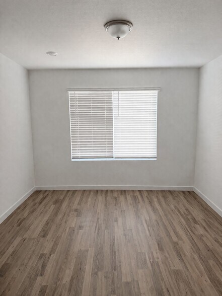 Building Photo - 356 Geneva St