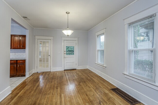 Dining room open to kitchen and living room - 4333 Charlotte St