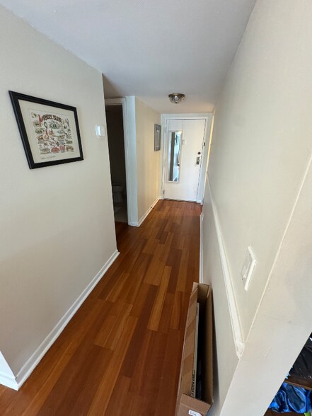 Building Photo - 1201 River Reach Dr