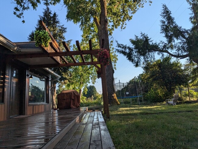 Building Photo - Farm House A