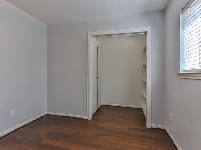Building Photo - 12514 Kingsride Ln