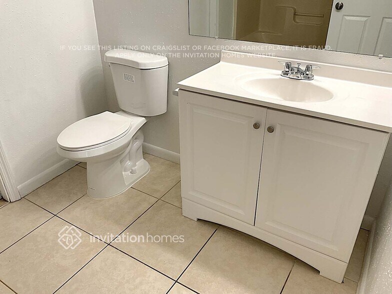 Building Photo - 686 Ballon Terrace SE