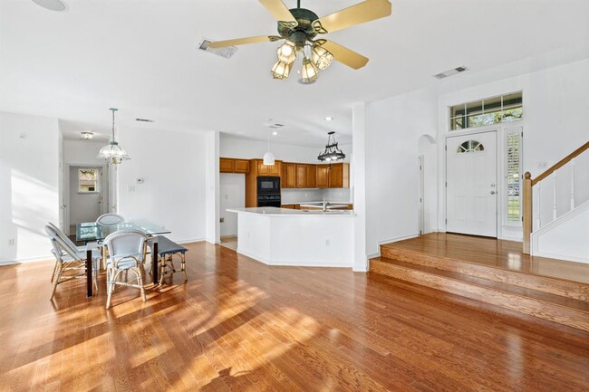 Building Photo - 500 Errol Dr