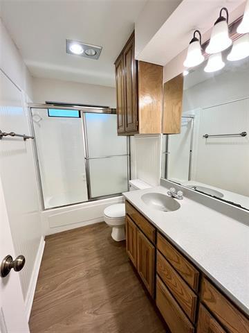 Building Photo - 6105 Paradise Dr