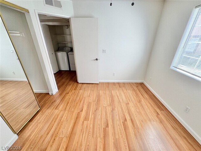 Building Photo - 3450 Erva St