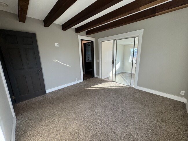 Master Bedroom - 313 E View St