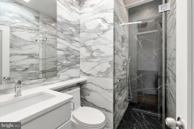 Building Photo - 3169 18th St NW