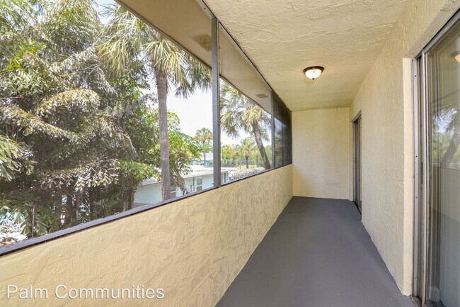 Building Photo - 7950 Blind Pass Rd