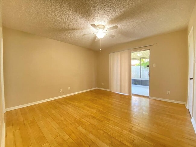 Building Photo - 25 Tradewinds Dr