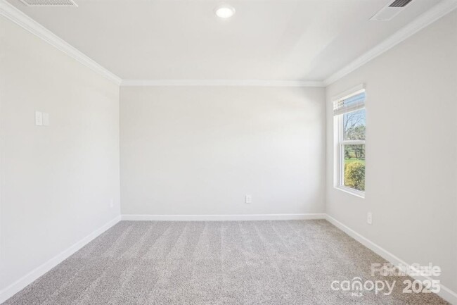 Building Photo - 1758 Braemar Vlg Dr