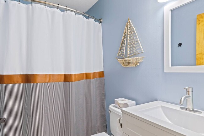 Building Photo - 204 Washington Park Blvd