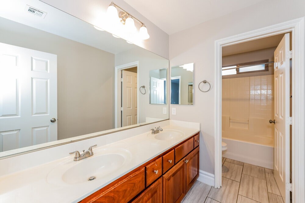 Building Photo - 196 Broken Putter Way