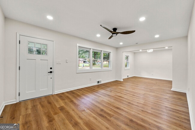 Building Photo - 1869 Joseph Ct