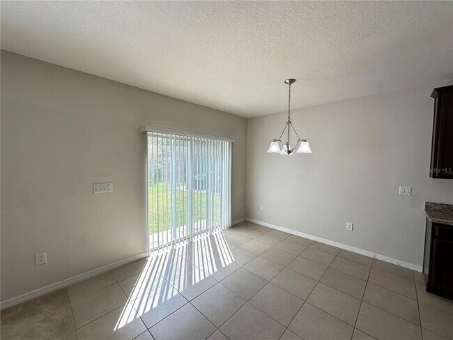 Building Photo - 12202 Ledbury Commons Dr