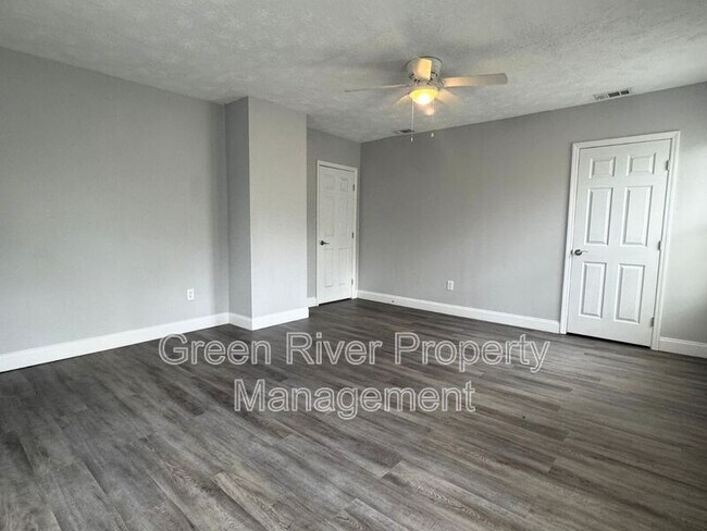 Building Photo - 2803 College St