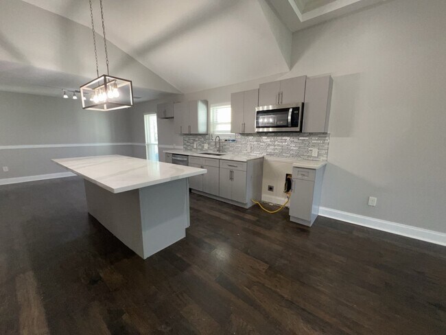 Building Photo - 401 Walton St