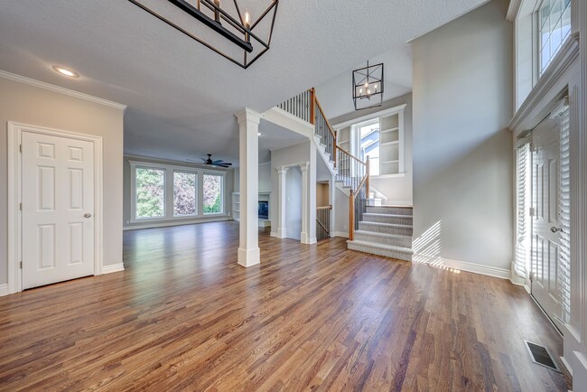 Building Photo - {14400} Somerset Brooke + Beautifully Upda...