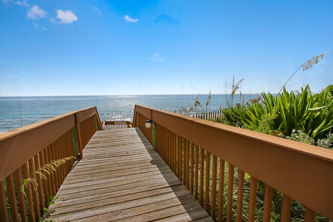 Building Photo - 5540 N Ocean Dr