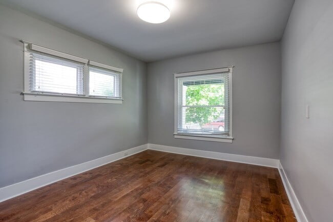 Building Photo - HOUSE FOR RENT